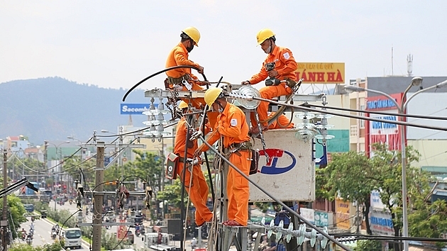 EVN “gồng mình” tiết kiệm chi phí, giảm lỗ hàng chục nghìn tỷ trong năm 2022