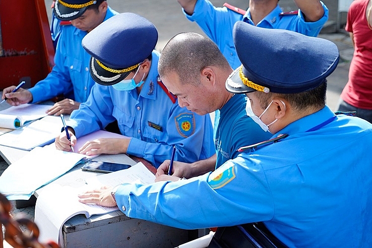 Hải Phòng: Kiên quyết xử lý dứt điểm tình trạng “xe dù, bến cóc” trên địa bàn thành phố