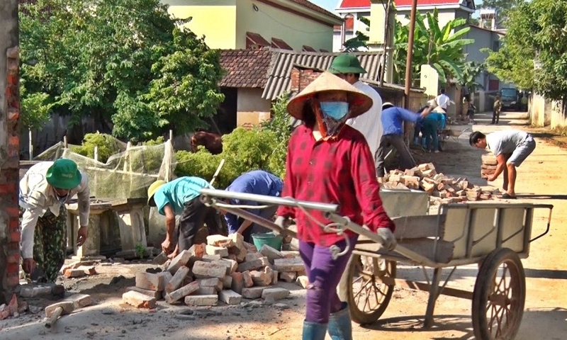 Vĩnh Phúc: Sôi nổi phong trào mở rộng đường giao thông nông thôn trong phong trào xây dựng Nông thôn mới ở xã Đồng Ích