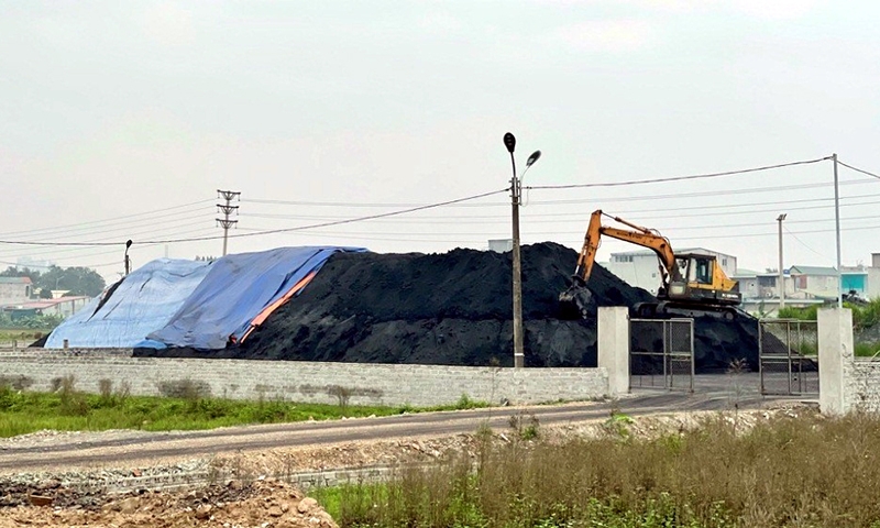 Ninh Bình: Bãi tập kết than trái phép ở xã Khánh An phải dừng hoạt động và di chuyển toàn bộ số than