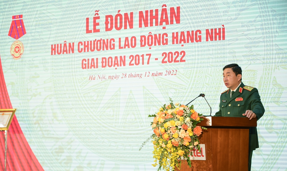 Viettel Post vinh dự đón nhận Huân chương Lao động hạng Nhì