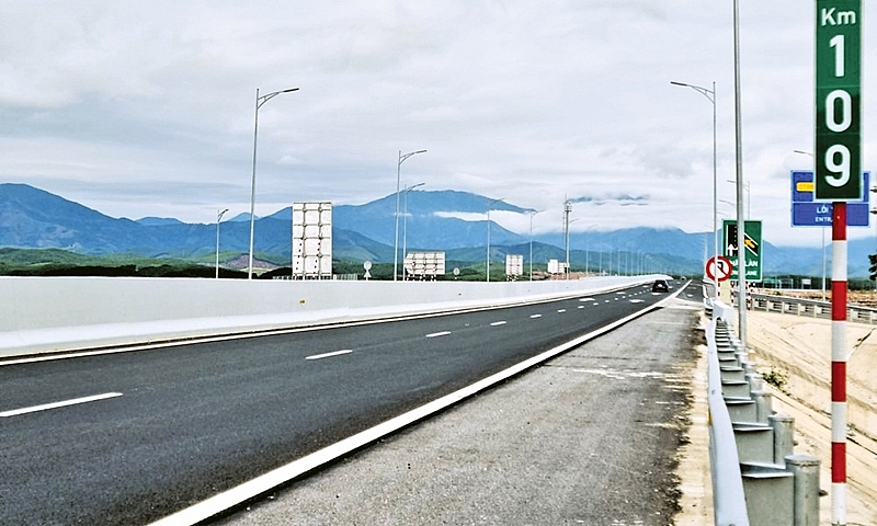 Quảng Ninh: Hành trang vào năm mới