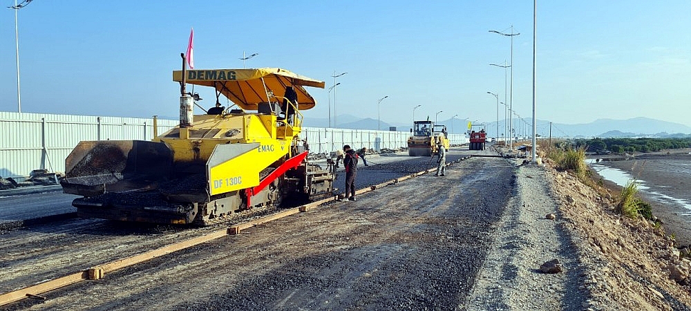 Quảng Ninh: Nút giao Hạ Long Xanh “chạy đua” với mùa khô