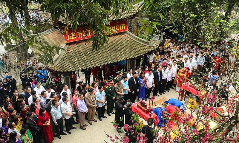 Phó Tổng biên tập Báo Xây dựng Tào Khánh Hưng: Ra mắt chùm thơ mới