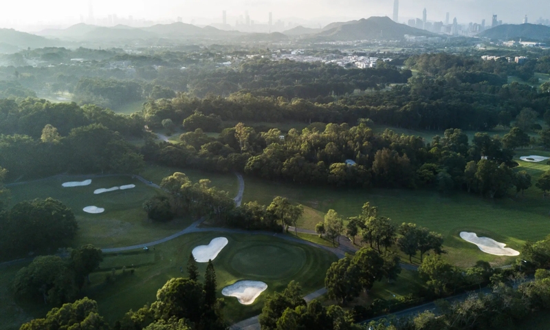 Hong Kong đau đầu vì một khu đất sân golf