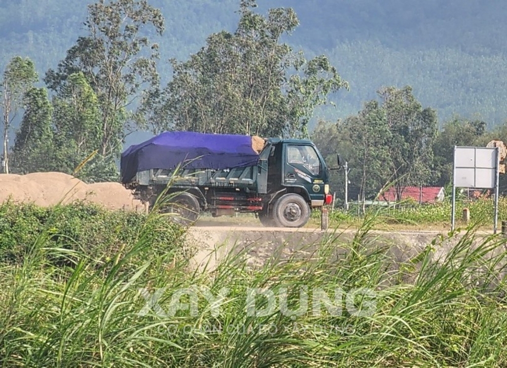 Bình Định: Vì sao người dân phản đối Công ty Thành Danh khai thác cát trên sông La Tinh?