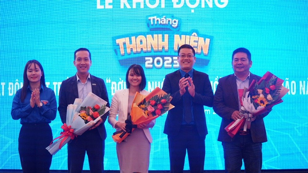 Thừa Thiên – Huế: Khởi động Tháng thanh niên và phát động tết trồng cây