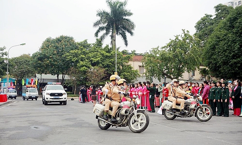 Tây Hồ (Hà Nội): Huy động toàn diện lực lượng ra quân tổng kiểm tra, xử lý trật tự đô thị