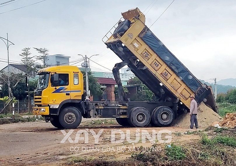 Tuy Phước (Bình Định): Chủ đầu tư và nhà thầu thi công mơ hồ về nguồn đất san lấp dự án hơn 14 tỷ đồng?