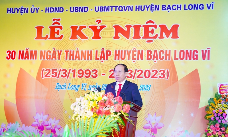 Tưng bừng kỷ niệm 30 năm Ngày thành lập huyện đảo Bạch Long Vĩ