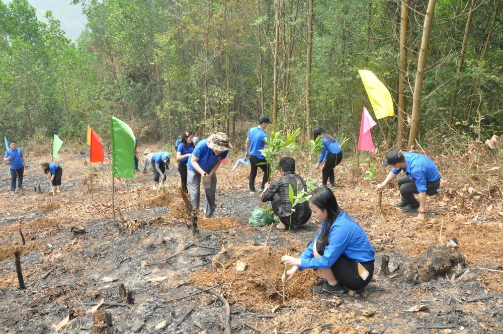 Đoàn Thanh niên Bộ Xây dựng - Viện Vật liệu xây dựng với nhiều hoạt động thiện nguyện đầy ý nghĩa tại Bắc Kạn