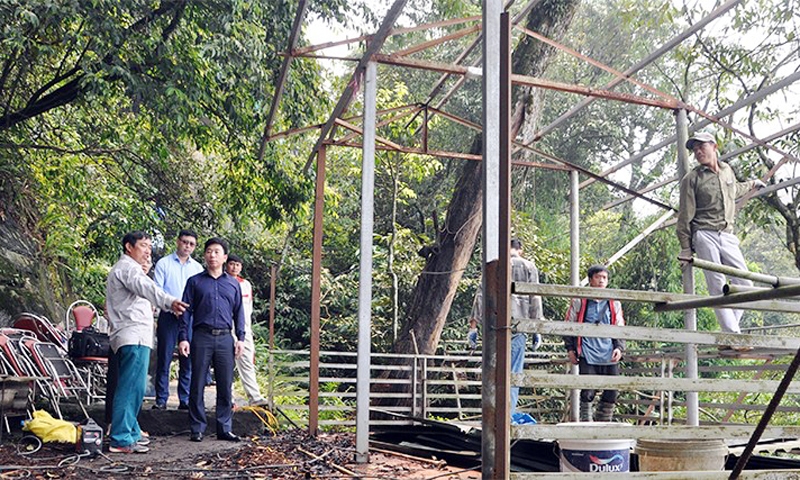 Tam Đảo (Vĩnh Phúc): Phấn đấu đến hết tháng 4 cơ bản hoàn thành tháo dỡ các công trình xây dựng vi phạm tại thác Bạc