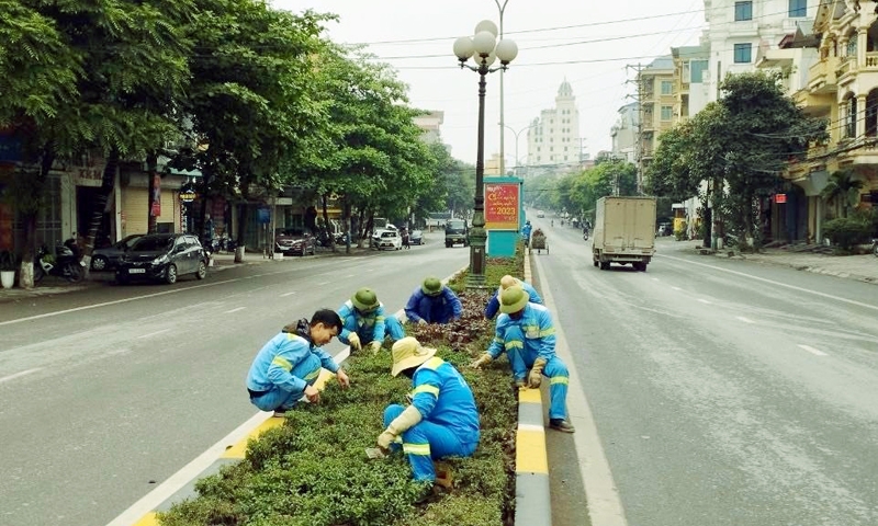 Việt Trì (Phú Thọ): Chỉnh trang thành phố sạch, đẹp đón đồng bào về Giỗ Tổ