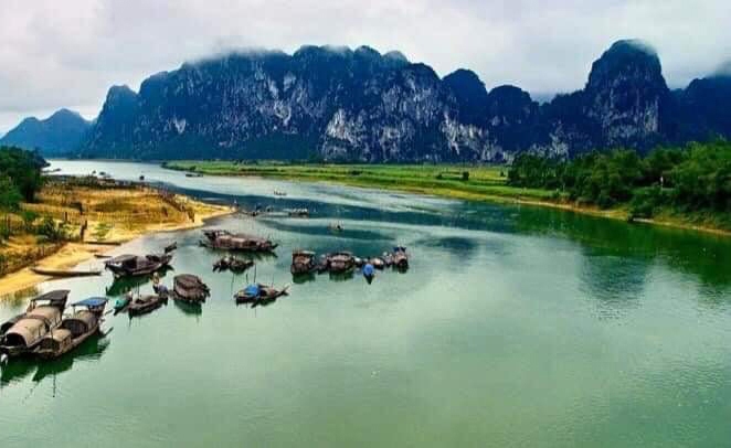 “Khúc hát từ lòng sông” - Đài hương tưởng nhớ những anh hùng, liệt sỹ hải quân trên dòng sông Gianh linh thiêng