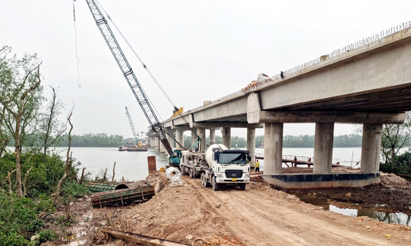 Quảng Ninh: Nan giải vấn đề thiếu đất san nền, thiếu nơi đổ thải