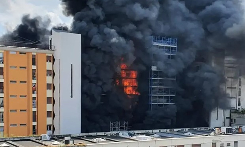 Italy: Hỏa hoạn nghiêm trọng tại chung cư đang được cải tạo