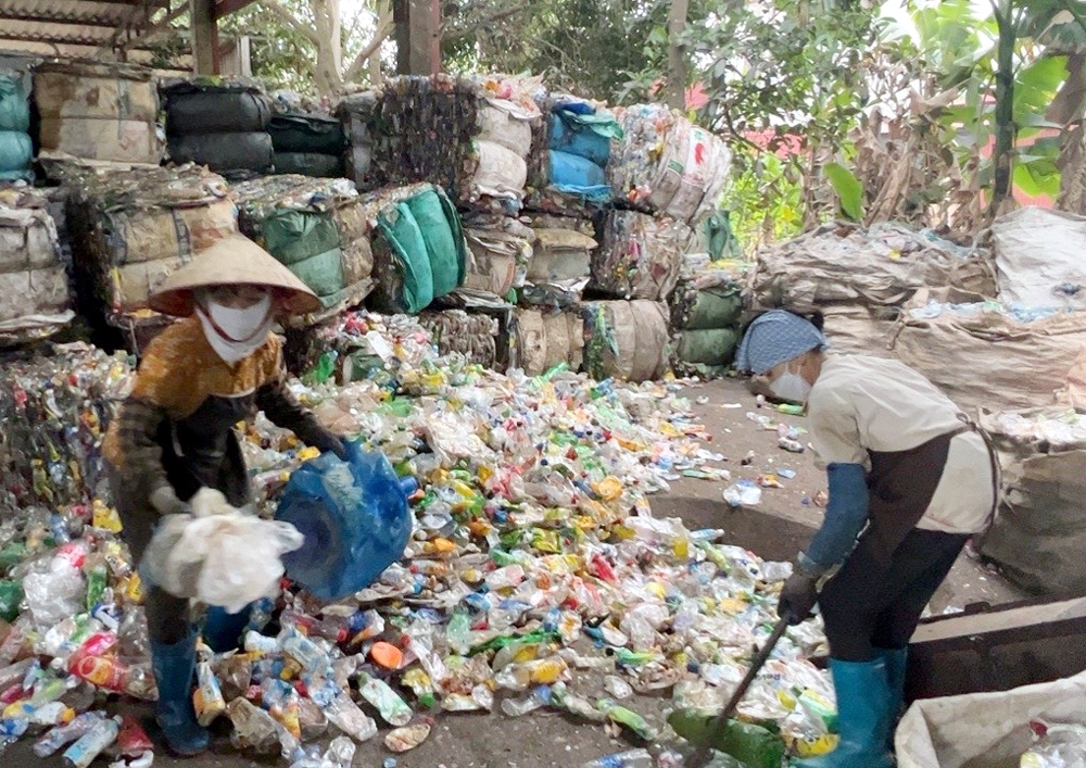 Bình Giang (Hải Dương): Cơ sở tái chế nhựa ô nhiễm ở xã nông thôn mới kiểu mẫu