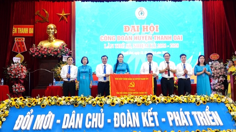 Hà Nội: Đại hội Công đoàn huyện Thanh Oai lần thứ XI thành công tốt đẹp