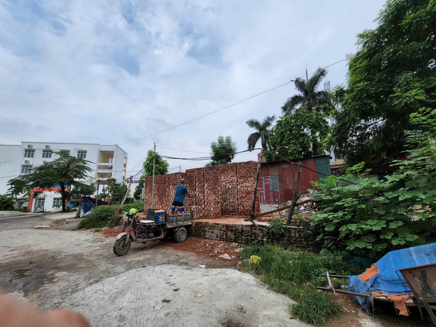 Bắc Từ Liêm (Hà Nội): Cần làm rõ những vi phạm trật tự xây dựng, đất đai tại phường Cổ Nhuế 1?