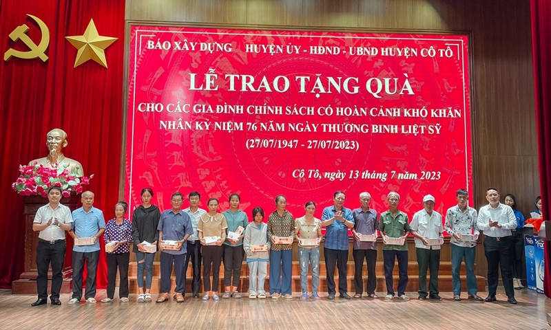 KITA Group trao tặng quà gia đình chính sách có hoàn cảnh khó khăn ở huyện Cô Tô