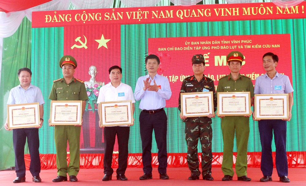 Vĩnh Phúc: Diễn tập ứng phó bão, lụt và tìm kiếm cứu nạn năm 2023 tại huyện Vĩnh Tường