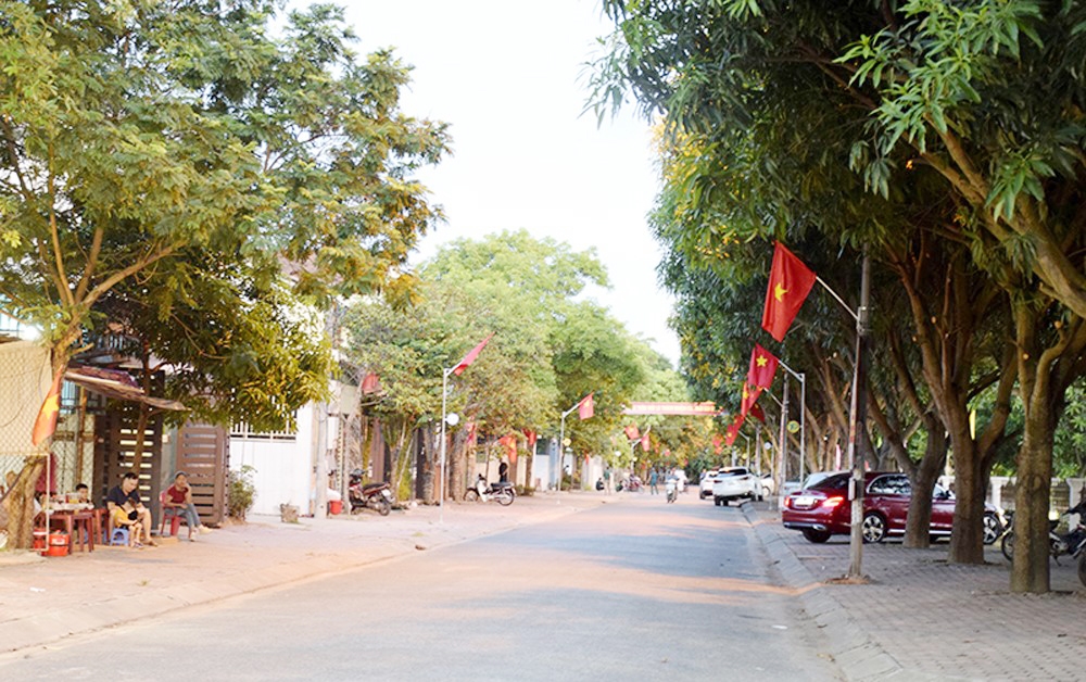 Thành phố Vinh: Xã Hưng Lộc đón nhận bằng công nhận đạt chuẩn nông thôn mới nâng cao