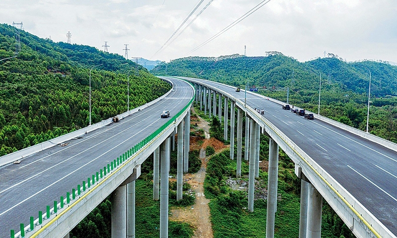 Hiệu quả đầu tư cầu cạn đường cao tốc vùng Đồng bằng sông Cửu Long và vấn đề phát triển bền vững