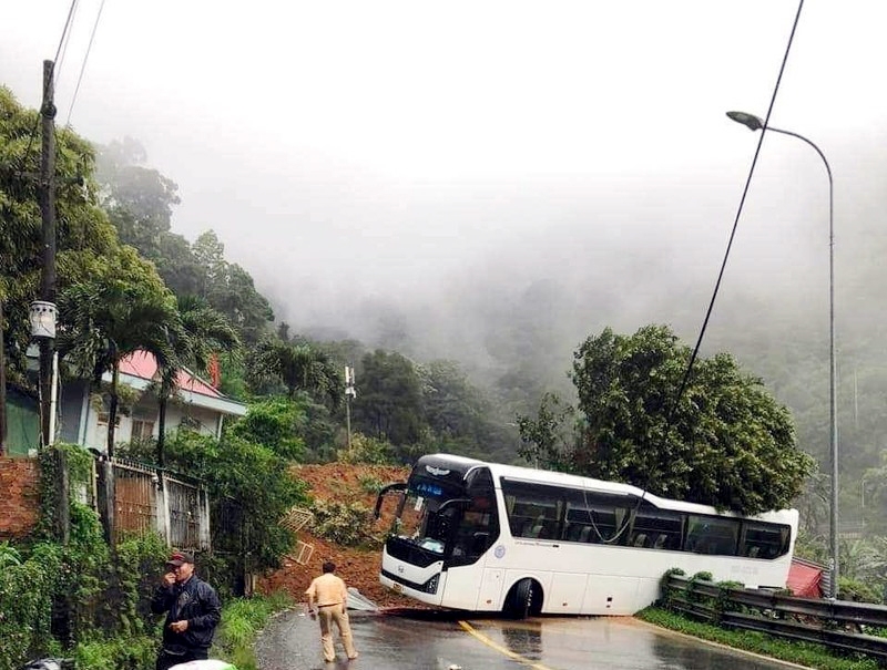 Lâm Đồng: Đã tìm thấy 4 nạn nhân trong vụ sạt lở ở đèo Bảo Lộc