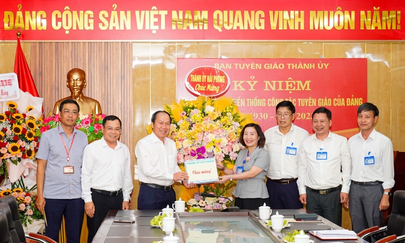 Bí thư Thành ủy Hải Phòng thăm, chúc mừng Ban Tuyên giáo Thành ủy