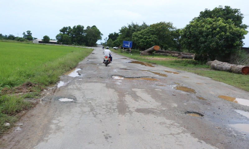 Can Lộc (Hà Tĩnh): Tuyến đường 8km xuống cấp nghiêm trọng