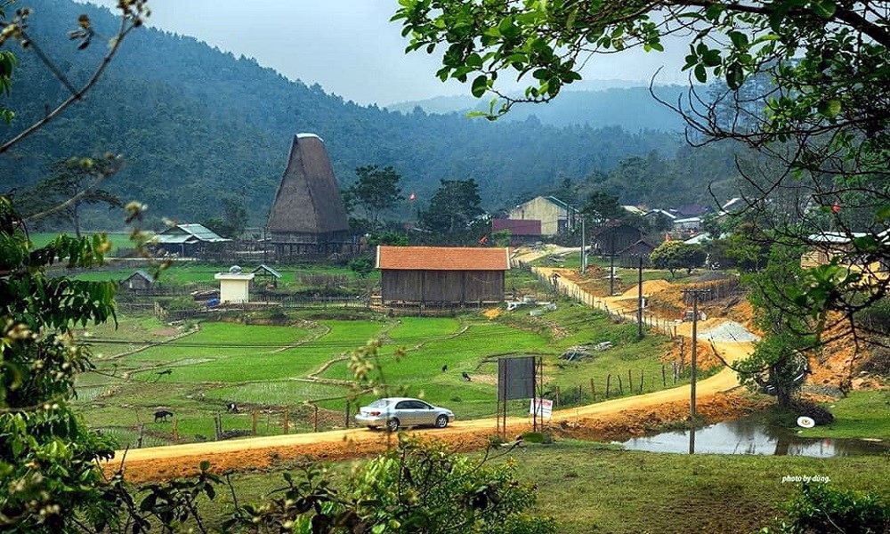 Kon Tum: Hàng trăm nghìn du khách đến tham quan tại Khu du lịch sinh thái Măng Đen