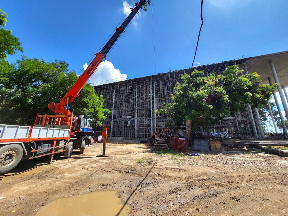 Đếm ngược ngày hoàn thành Trung tâm Hội nghị và Triển lãm lớn nhất tỉnh Quảng Ngãi