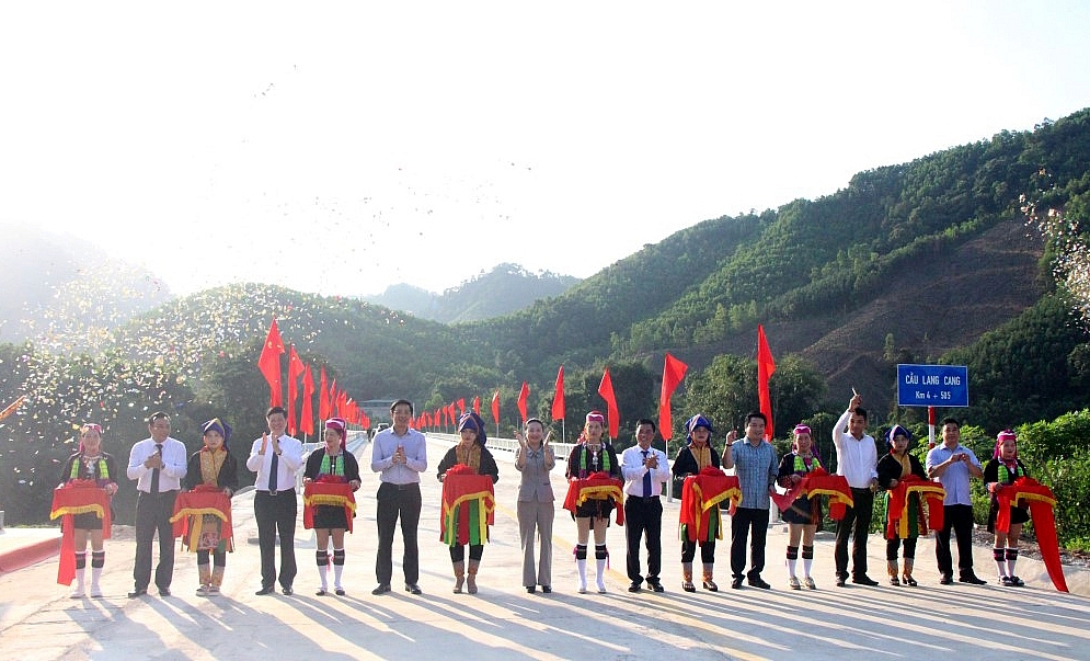 Ba Chẽ (Quảng Ninh): Khánh thành nhiều công trình chào mừng 60 năm ngày thành lập tỉnh