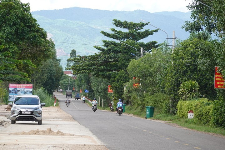 Bình Định: Xã nghèo Canh Hiển vượt khó về đích nông thôn mới