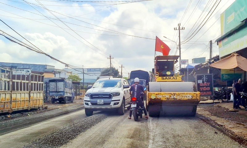 Đắk Lắk: Ô nhiễm môi trường, “loạn” giao thông trên tuyến Tỉnh lộ 9