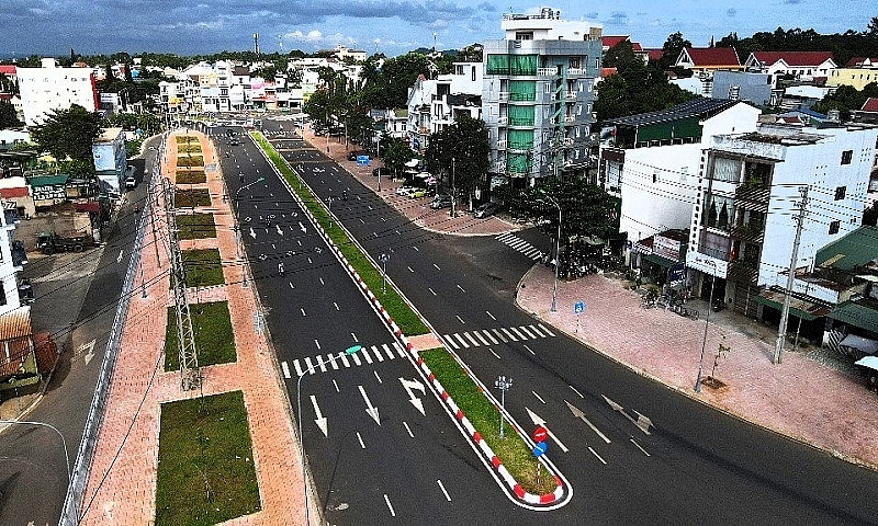 Đắk Lắk: Chiêm ngưỡng vẻ đẹp Đại lộ ngàn tỷ từ trên cao trước ngày vận hành