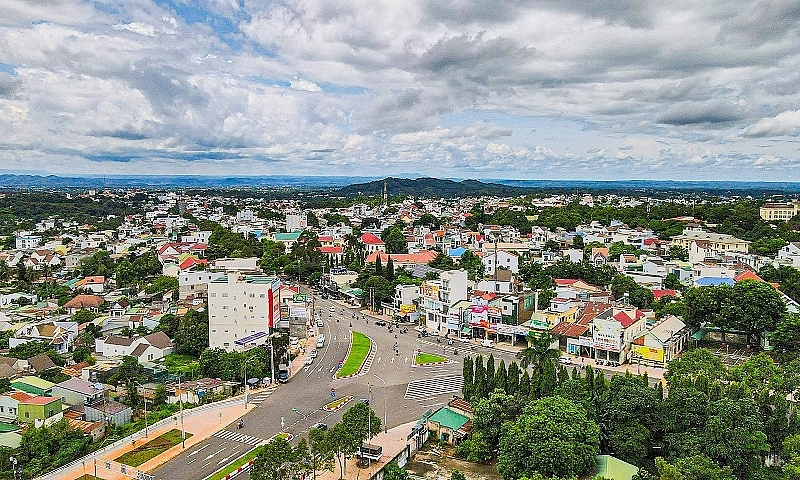 Đắk Lắk: Chiêm ngưỡng vẻ đẹp Đại lộ ngàn tỷ từ trên cao trước ngày vận hành