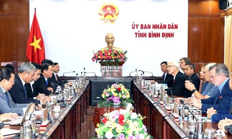 Chủ tịch UBND tỉnh Bình Định tiếp và làm việc với Đoàn công tác các doanh nghiệp thành phố Tacoma