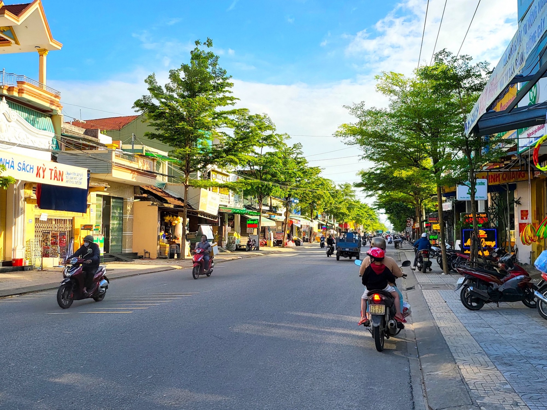 Thành phố Quảng Ngãi hoàn tất công tác chuyển dời chợ Hàng Rượu