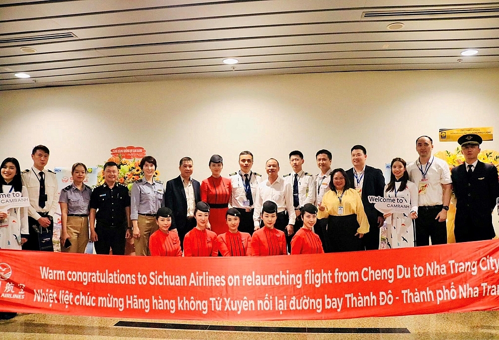 Hãng hàng không Sichuan Airlines (Trung Quốc) quay trở lại khai thác đường bay Thành Đô - Cam Ranh