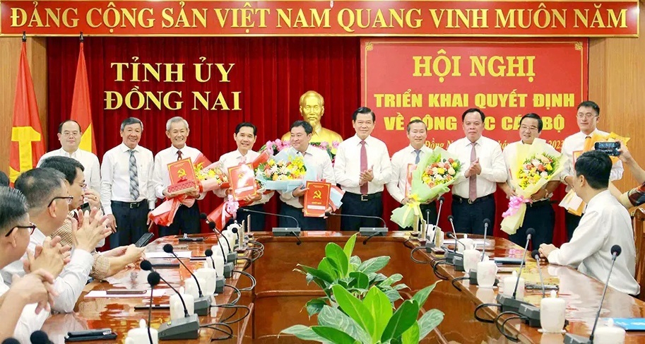 Đồng Nai: Công bố các quyết định về công tác cán bộ