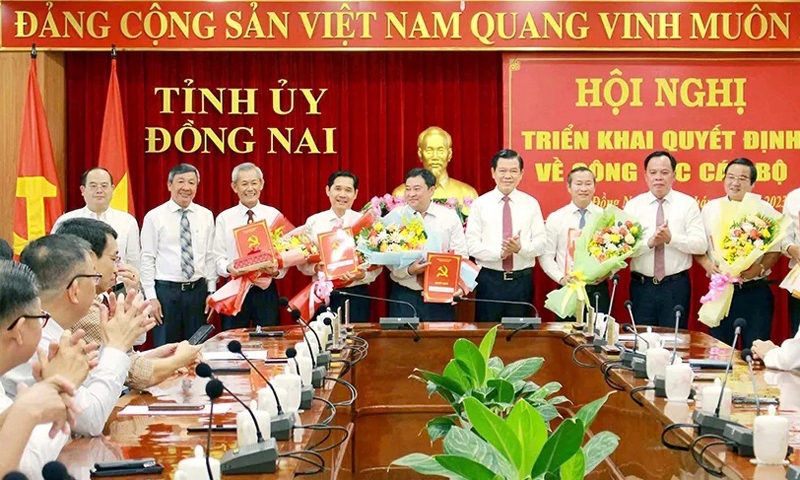 Đồng Nai: Công bố các quyết định về công tác cán bộ