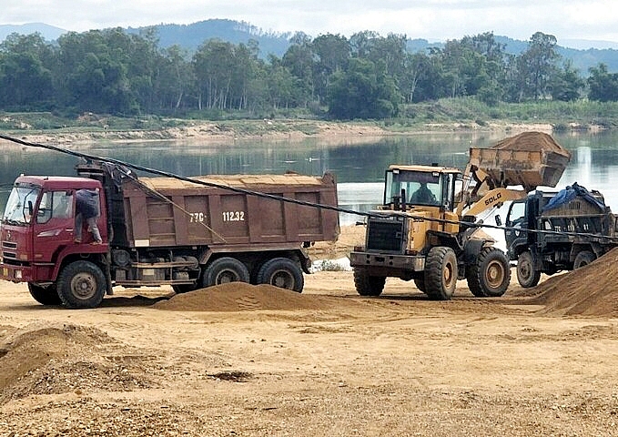 Bình Định: Tạm ngừng hoạt động khai thác đối với một số mỏ khoáng sản