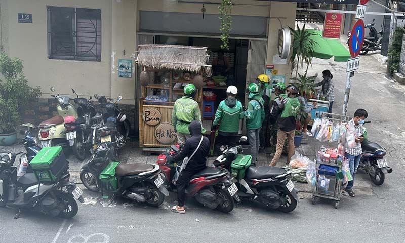 Thành phố Hồ Chí Minh: Đầu tháng 1/2024 sẽ thu phí sử dụng lòng đường, vỉa hè