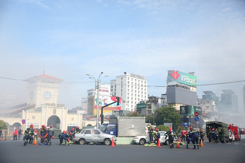 Thành phố Hồ Chí Minh: Hơn 5.000 người diễn tập chữa cháy hầm nhà ga Metro số 1