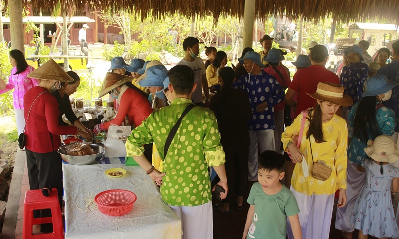 Làng du lịch Mỹ Khánh: Khai trương điểm bán các sản phẩm OCOP