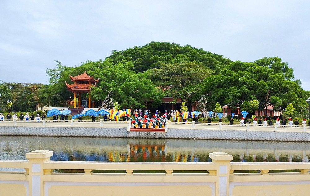 Quảng Ninh: Vân Đồn nhiều tin vui chào năm mới