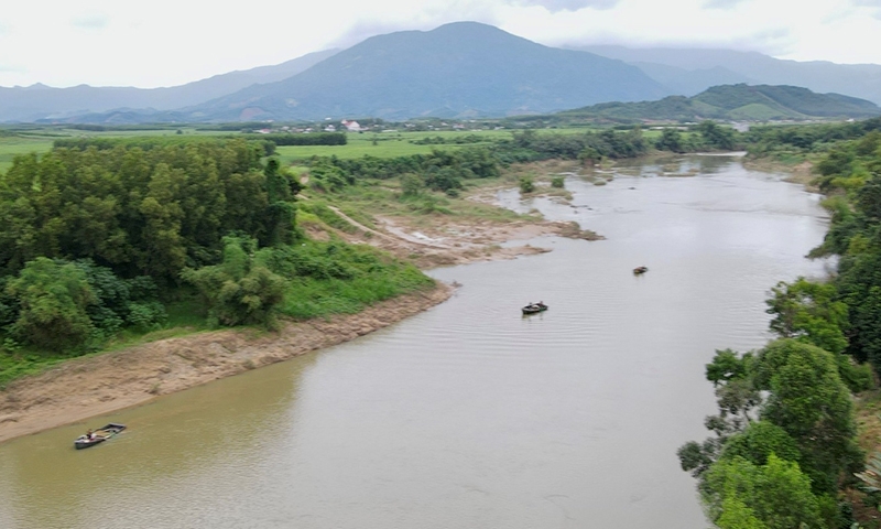 Diên Khánh (Khánh Hòa): Tái diễn nạn “cát tặc” trên dòng sông Cái