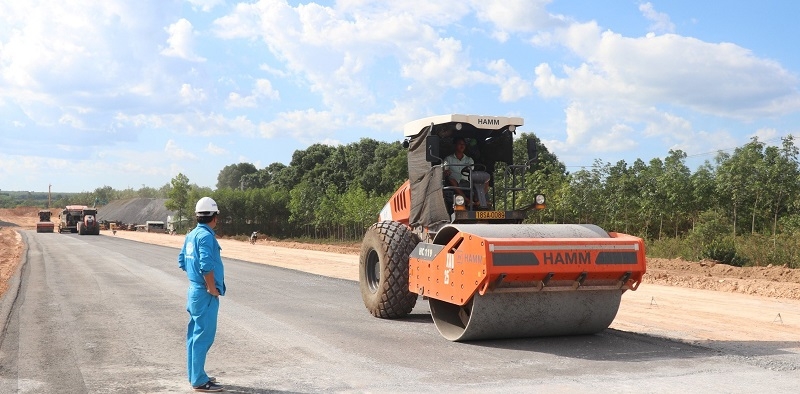 Quảng Trị: Xuân về trên công trường cao tốc Vạn Ninh – Cam Lộ