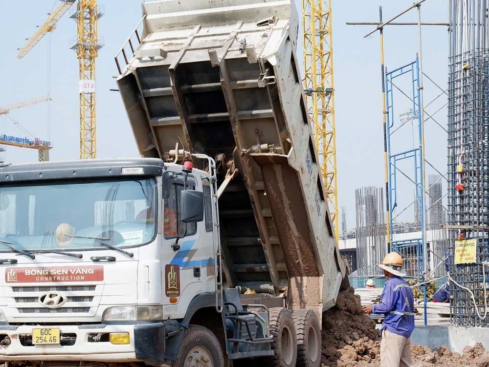 Thành phố Hồ Chí Minh: Cả ngàn công nhân tất bật thi công nhà ga T3 sân bay Tân Sơn Nhất